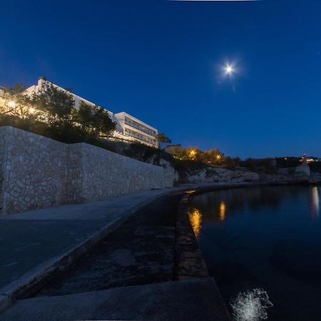 Hotel Rooms Roccia ノビグラード・ダルメーシャ エクステリア 写真
