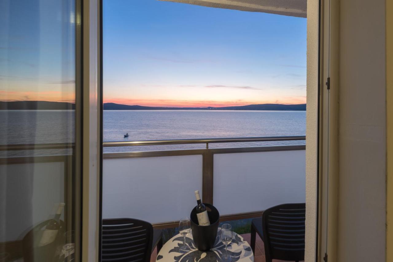 Hotel Rooms Roccia ノビグラード・ダルメーシャ エクステリア 写真